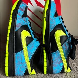 Nike Kids Neon Yellow and Blue Sneakers